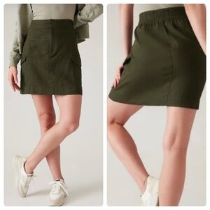 NWOT Athleta Voyager 100% Linen Essential Cargo Pockets Skirt